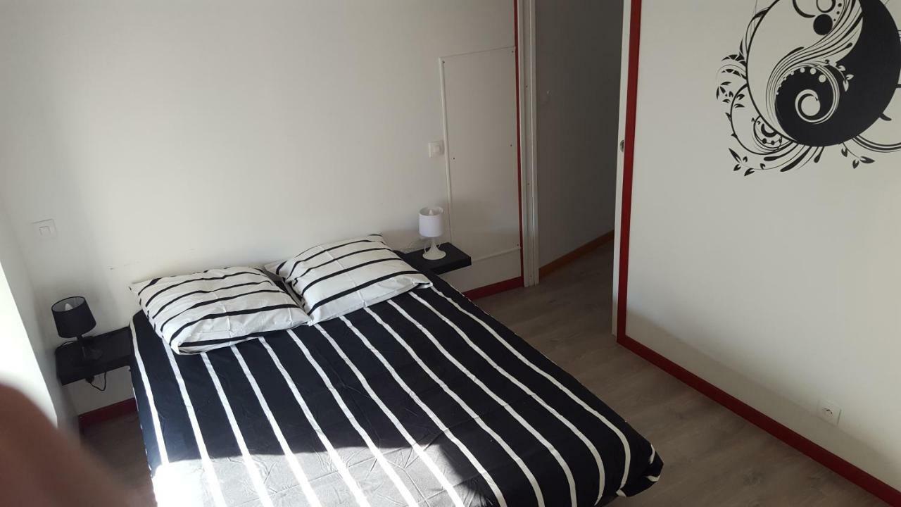 Apartamento Chez Jo Et Anne-Marie Balleroy Exterior foto